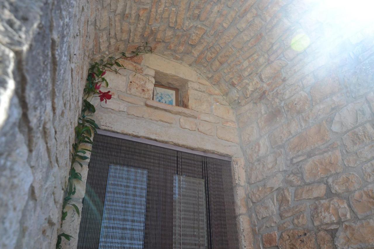 Masseria Montanaro Cisternino Luaran gambar