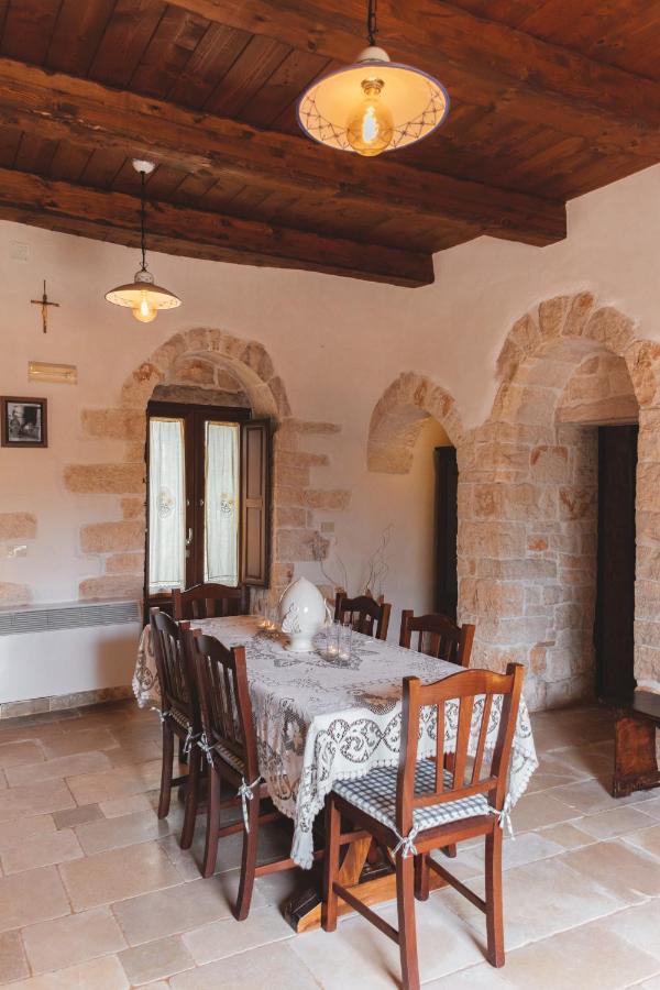 Masseria Montanaro Cisternino Luaran gambar