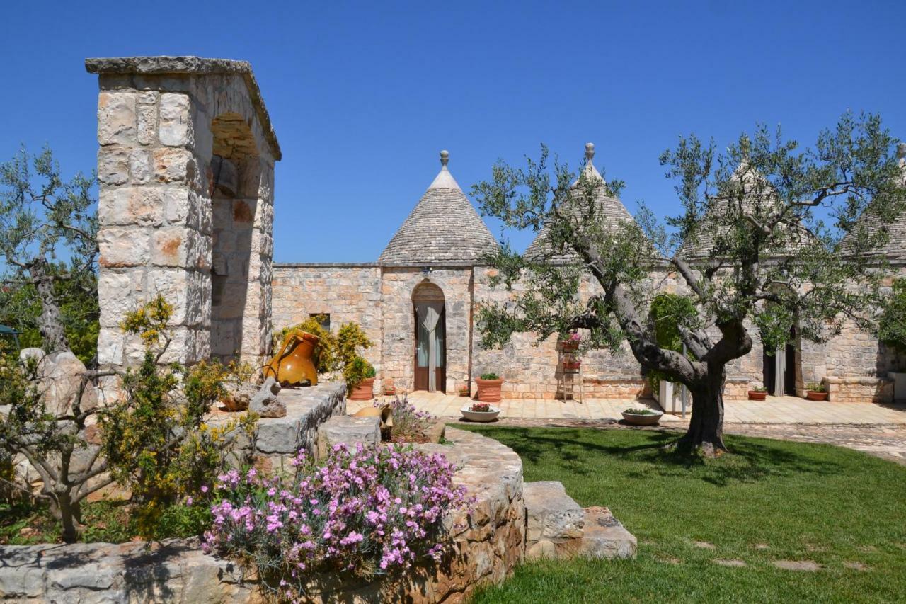 Masseria Montanaro Cisternino Luaran gambar